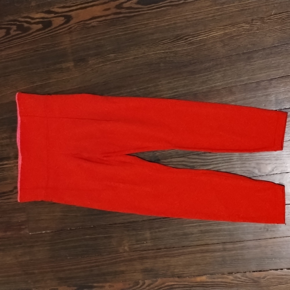 Red athleta small pocket leggings